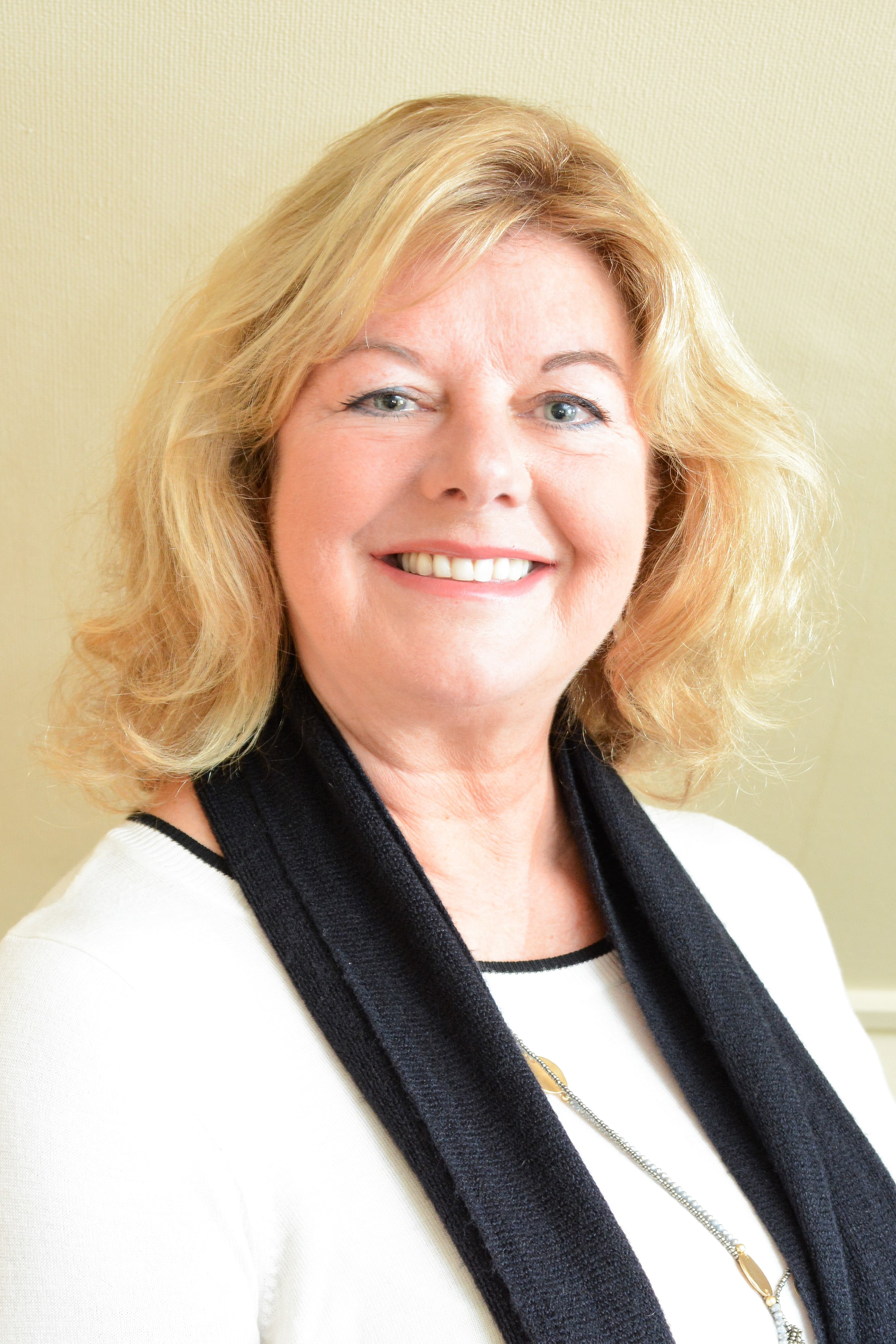 Lynda - Family Law Solicitor Lynda - Family Law Solicitor